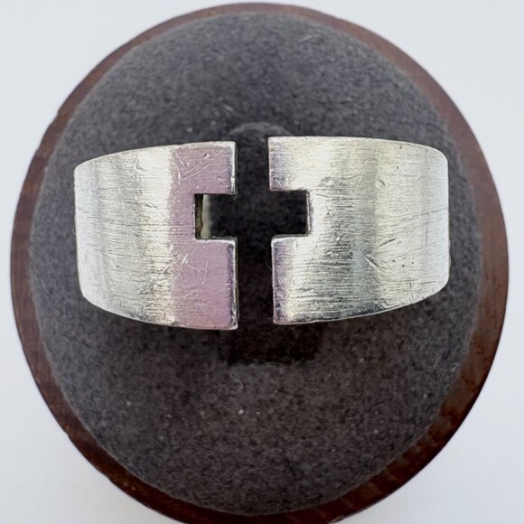 VTG Sterling Silver 925 Open Cross Tapered Band 10mm Wide Ring Size 9.5 - Picture 1 of 9